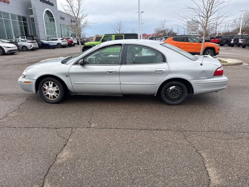Used 2005 Mercury Sable LS image 20
