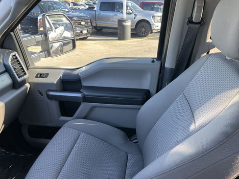 Used 2022 Ford F350 XLT w/ FX4 Off-Road Package image 19