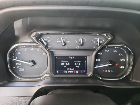 Certified 2020 GMC Sierra 1500 Elevation w/ Elevation Value Package AWD/4WD image 11