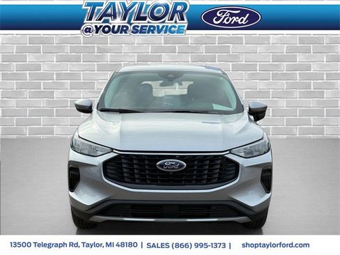 Certified 2023 Ford Escape Active w/ Tech Pack #2 image 2