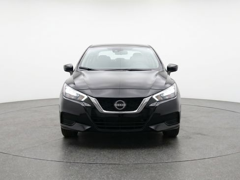 Used 2025 Nissan Versa SV FWD image 2