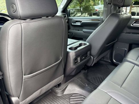 Used 2024 Chevrolet Silverado 1500 LT Trail Boss w/ Convenience Package II AWD/4WD image 29