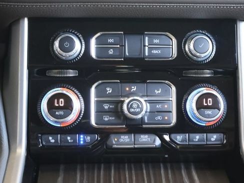 Used 2022 GMC Yukon Denali RWD image 20