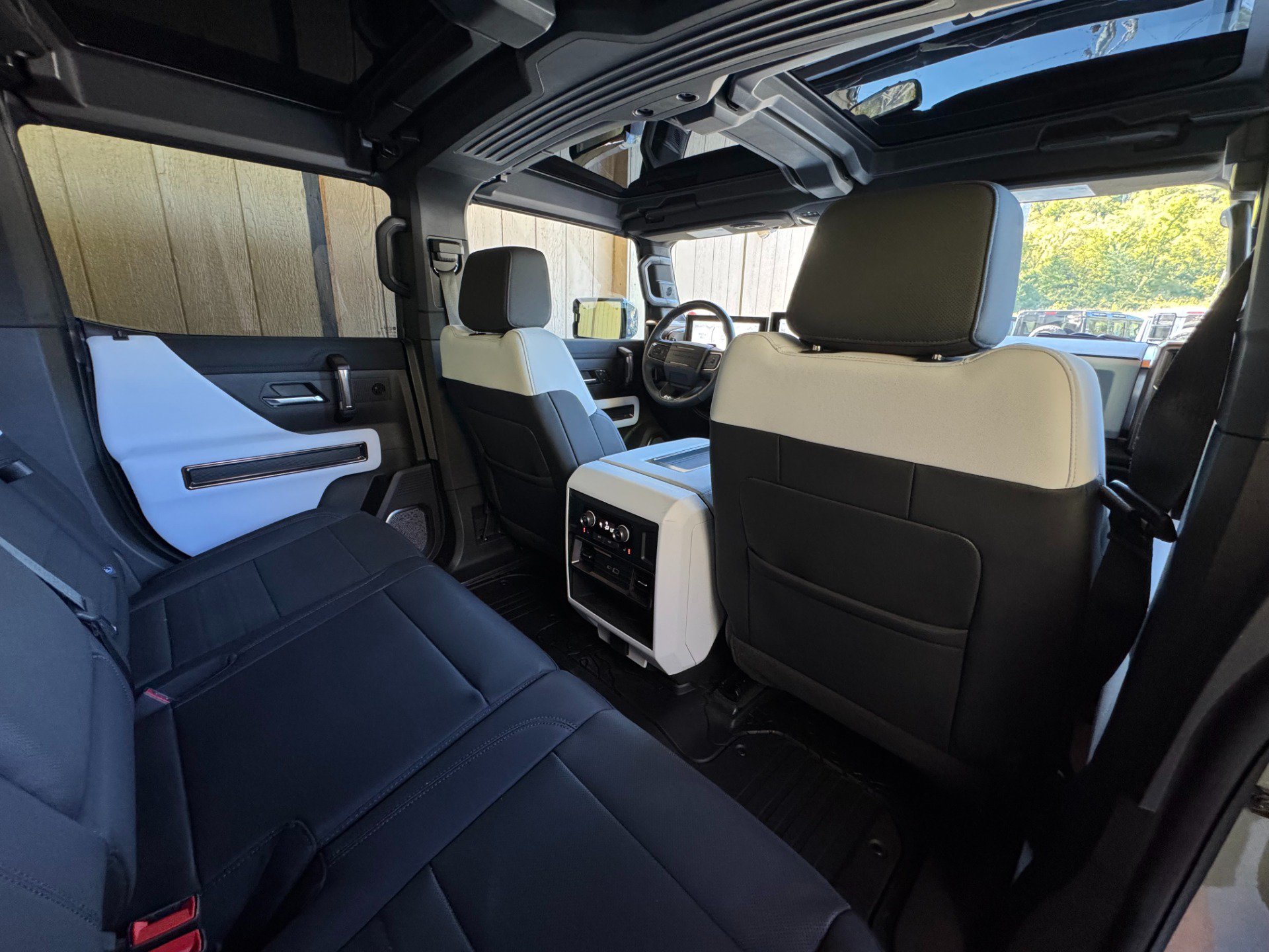 Used 2025 GMC Hummer EV 3X w/ Extreme Off-Road Package AWD/4WD image 41