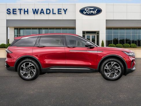 New 2026 Lincoln Nautilus Premier w/ Equipment Group 102A image 8