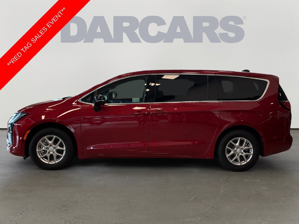New 2027 Chrysler Pacifica Select FWD image 4