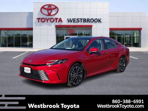 Used 2026 Toyota Camry XLE w/ Premium Package image 1