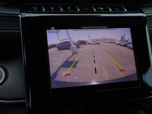 Used 2024 Jeep Grand Cherokee Altitude AWD/4WD image 23