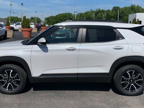 Certified 2023 Chevrolet TrailBlazer ACTIV w/ Sun and Liftgate Package AWD/4WD image 5