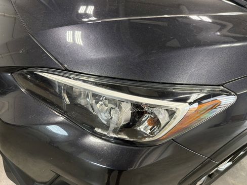 Used 2018 Subaru Crosstrek 2.0i Premium w/ Eyesight System AWD/4WD image 8