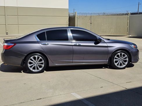 Used 2014 Honda Accord Sport image 4
