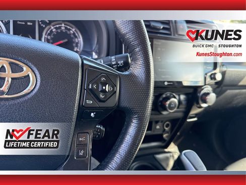 Used 2024 Toyota 4Runner TRD Off-Road Premium image 28