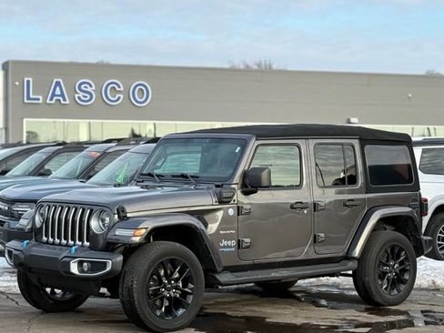 Used 2022 Jeep Wrangler Unlimited Sahara w/ Cold Weather Group image 1
