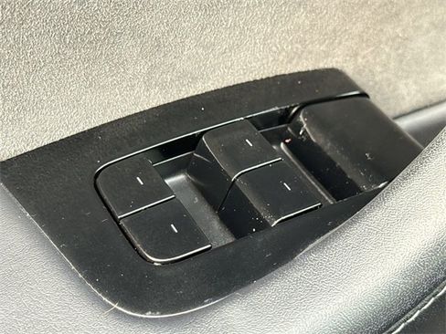 Used 2019 Tesla Model 3 Long Range image 19