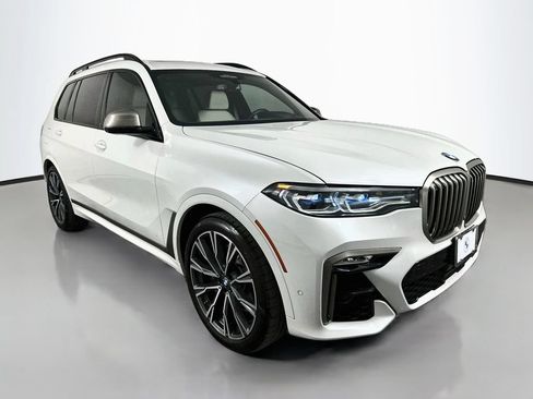Used 2020 BMW X7 M50i w/ Dynamic Handling Package AWD/4WD image 3