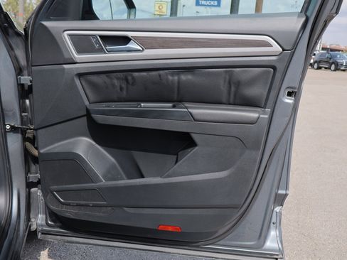 Used 2019 Volkswagen Atlas SEL R-Line image 42