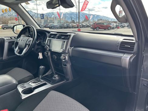 Used 2020 Toyota 4Runner SR5 image 28