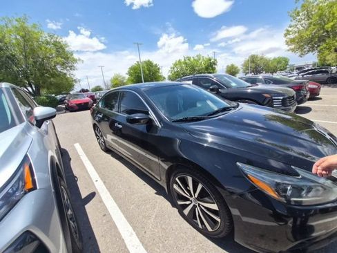 Used 2017 Nissan Altima 2.5 SR FWD image 13