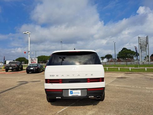 Used 2024 Hyundai Santa Fe SE image 6