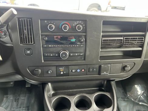 Used 2021 Chevrolet Express 2500 Work Van image 27