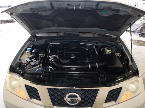 Used 2014 Nissan Frontier SV w/ SV Value Truck Package AWD/4WD image 21