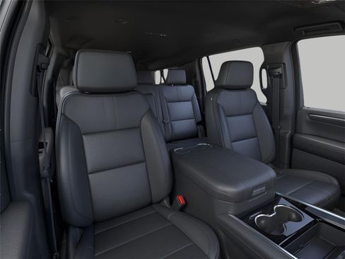 Used 2026 Chevrolet Suburban RST w/ Comfort Package AWD/4WD image 16