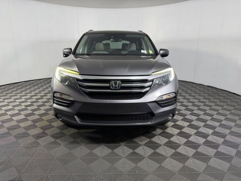 Used 2017 Honda Pilot Touring image 9