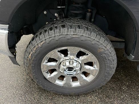 Used 2019 Ford F350 Lariat w/ Lariat Ultimate Package image 4