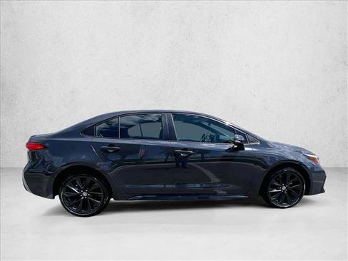 Used 2024 Toyota Corolla SE FWD image 5
