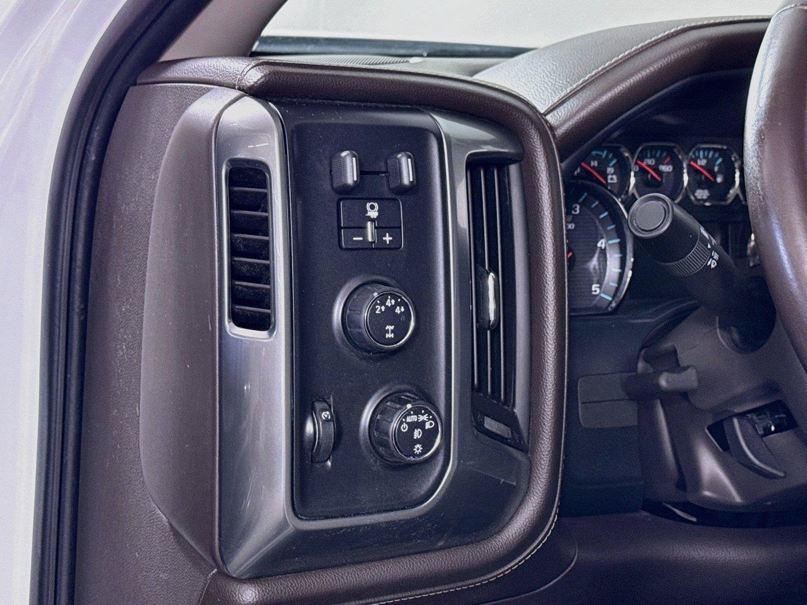 Used 2016 Chevrolet Silverado 2500 LTZ w/ Duramax Plus Package AWD/4WD image 4
