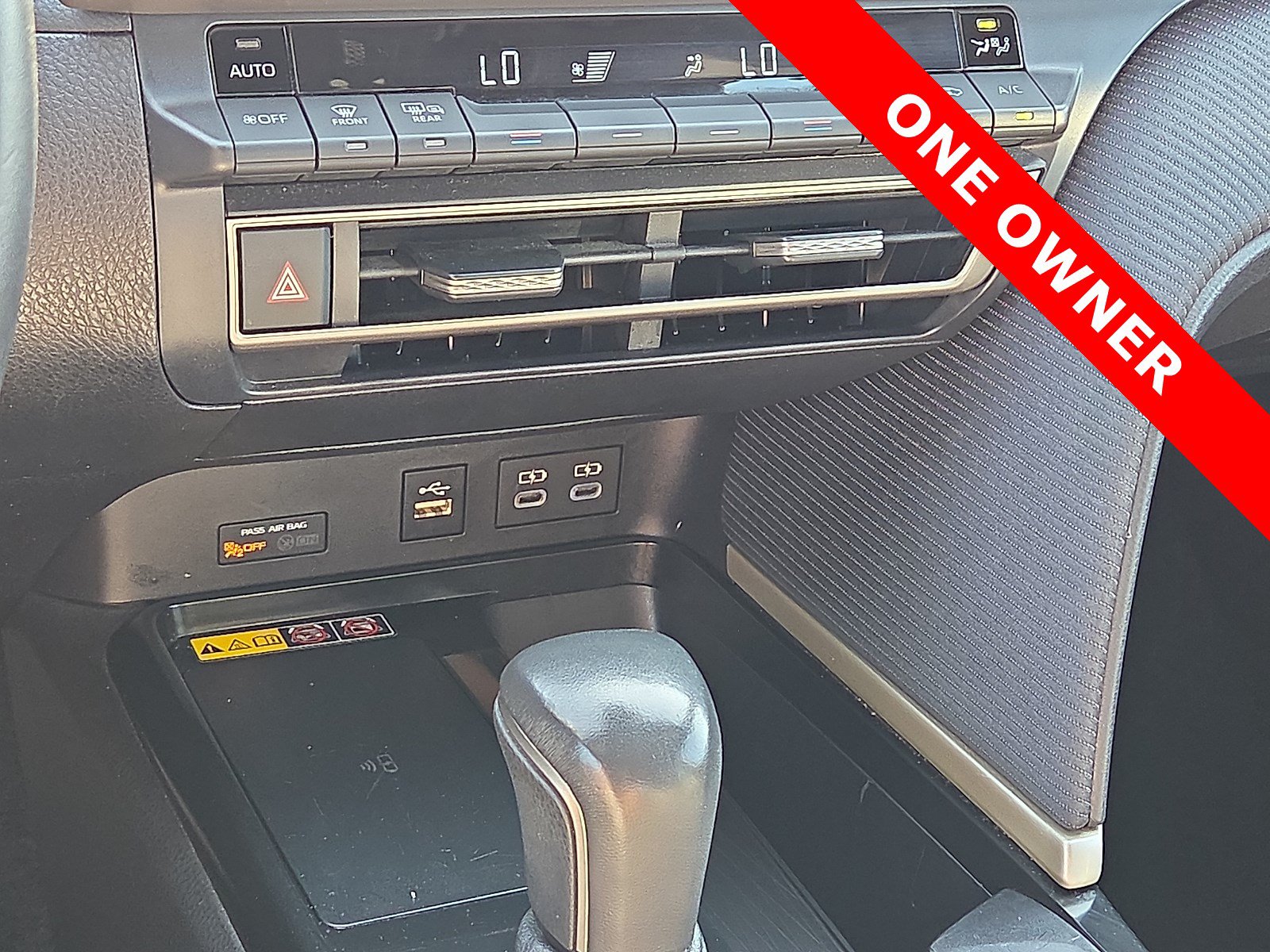 Used 2025 Toyota Camry SE FWD image 19