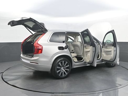 Certified 2024 Volvo XC90 B6 Plus AWD/4WD image 39