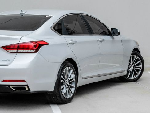 Used 2016 Hyundai Genesis 3.8 AWD/4WD image 13