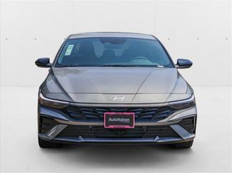 New 2025 Hyundai Elantra SEL video 2