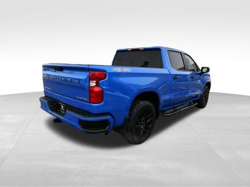 Used 2025 Chevrolet Silverado 1500 Custom w/ LPO, Dark Essentials Package AWD/4WD image 7
