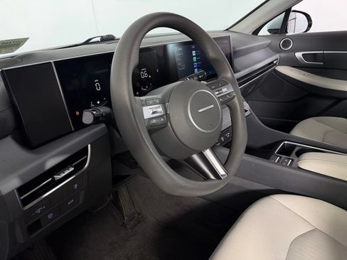 Used 2025 Hyundai Sonata SEL FWD image 18