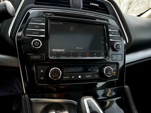 Used 2017 Nissan Maxima 3.5 SL image 39