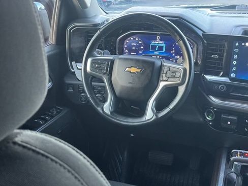 Used 2025 Chevrolet Silverado 1500 LT AWD/4WD image 24