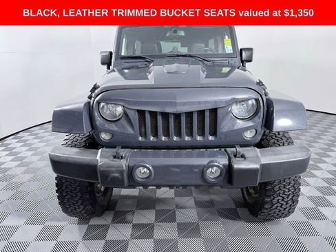 Used 2016 Jeep Wrangler Unlimited Sahara w/ Connectivity Group image 3