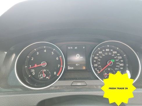 Used 2015 Volkswagen GTI SE w/ Lighting Package (SEL) FWD image 9
