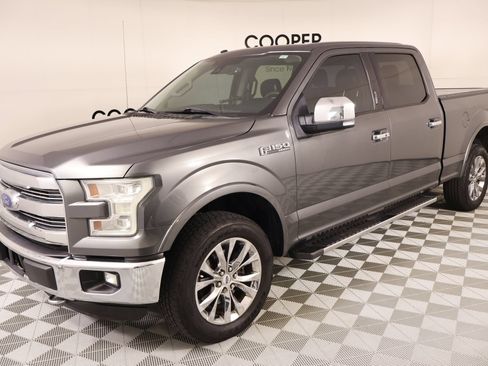 Used 2016 Ford F150 Lariat w/ Equipment Group 502A Luxury AWD/4WD image 12
