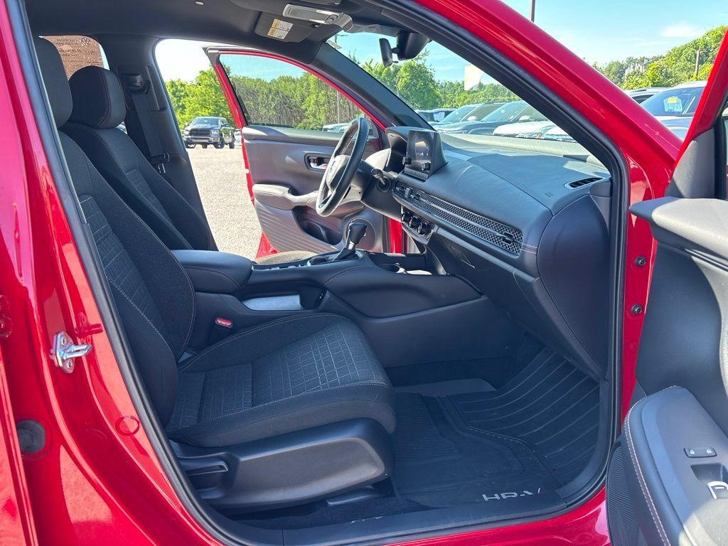 Used 2024 Honda HR-V Sport image 24