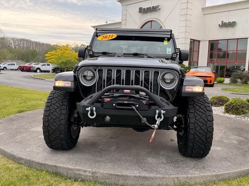 Used 2021 Jeep Gladiator Overland w/ Popular Equipment Package AWD/4WD image 8