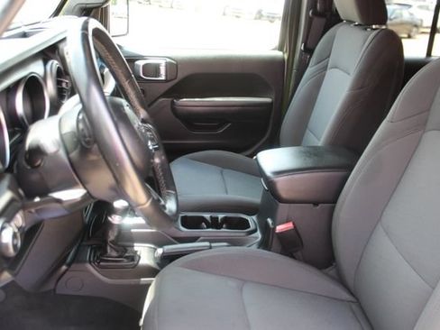 Used 2022 Jeep Wrangler Unlimited Sport AWD/4WD image 15