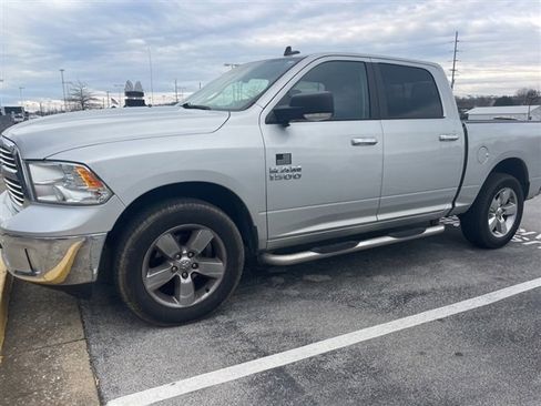 Used 2018 RAM 1500 Big Horn image 3