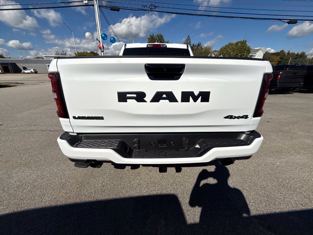 New 2027 RAM 1500 Laramie AWD/4WD image 4