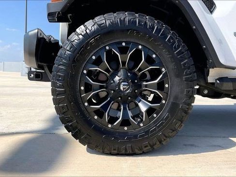 Used 2023 Jeep Wrangler Sahara w/ LED Lighting Group image 9