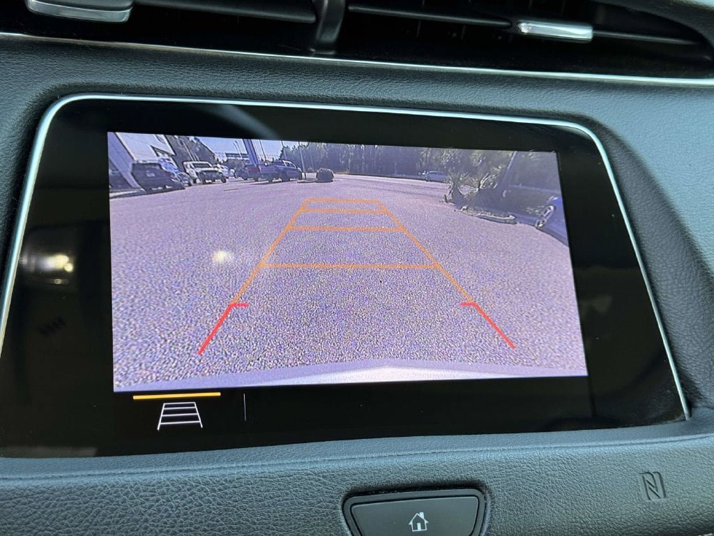 Used 2019 Cadillac XT4 Premium Luxury AWD/4WD image 4