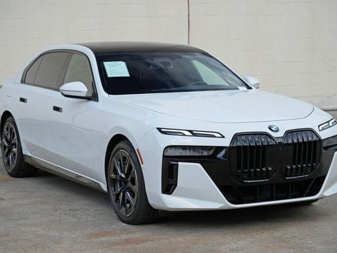 Used 2023 BMW 740i RWD image 56