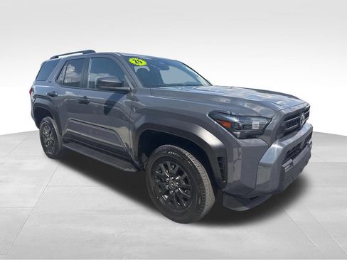 Used 2025 Toyota 4Runner SR5 AWD/4WD image 8
